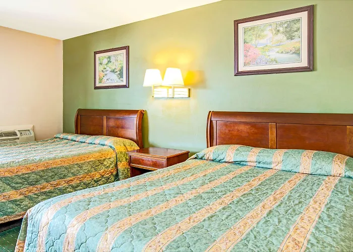 Knights Inn South Hackensasck